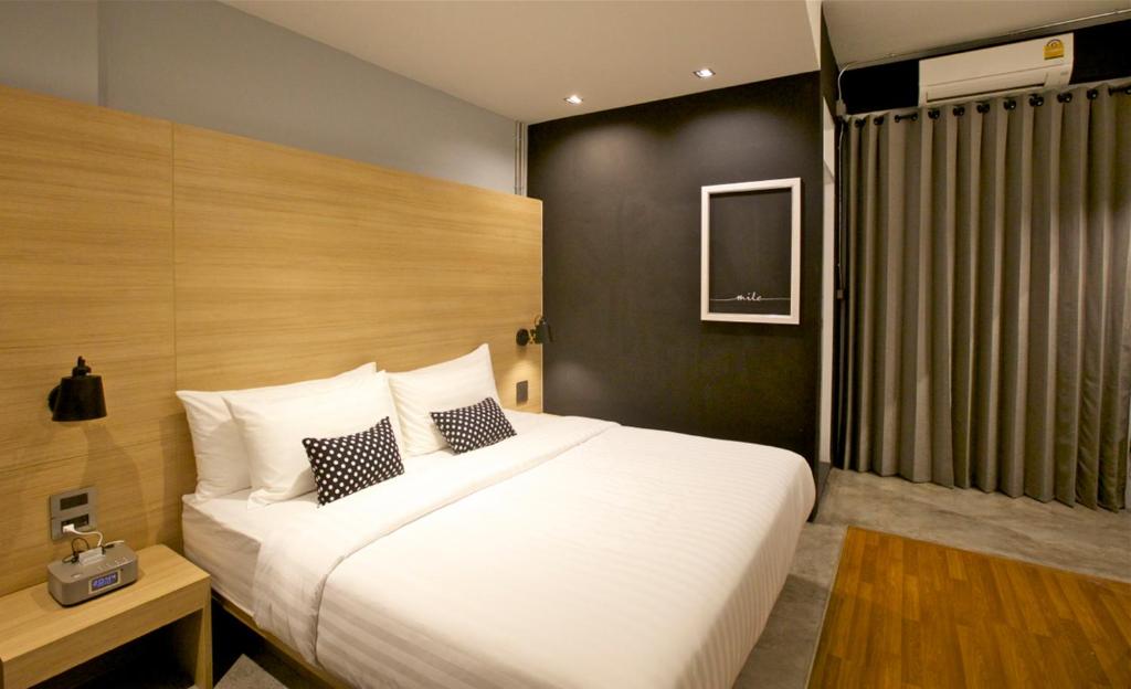 The Plug Hotel - Chambre Royale Avec Balcon