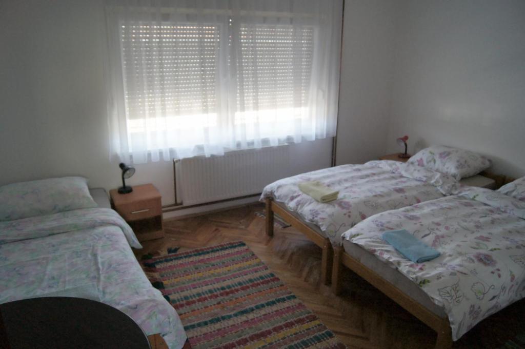 Guest House Stara Baranja - Habitación Triple Con Baño Privado