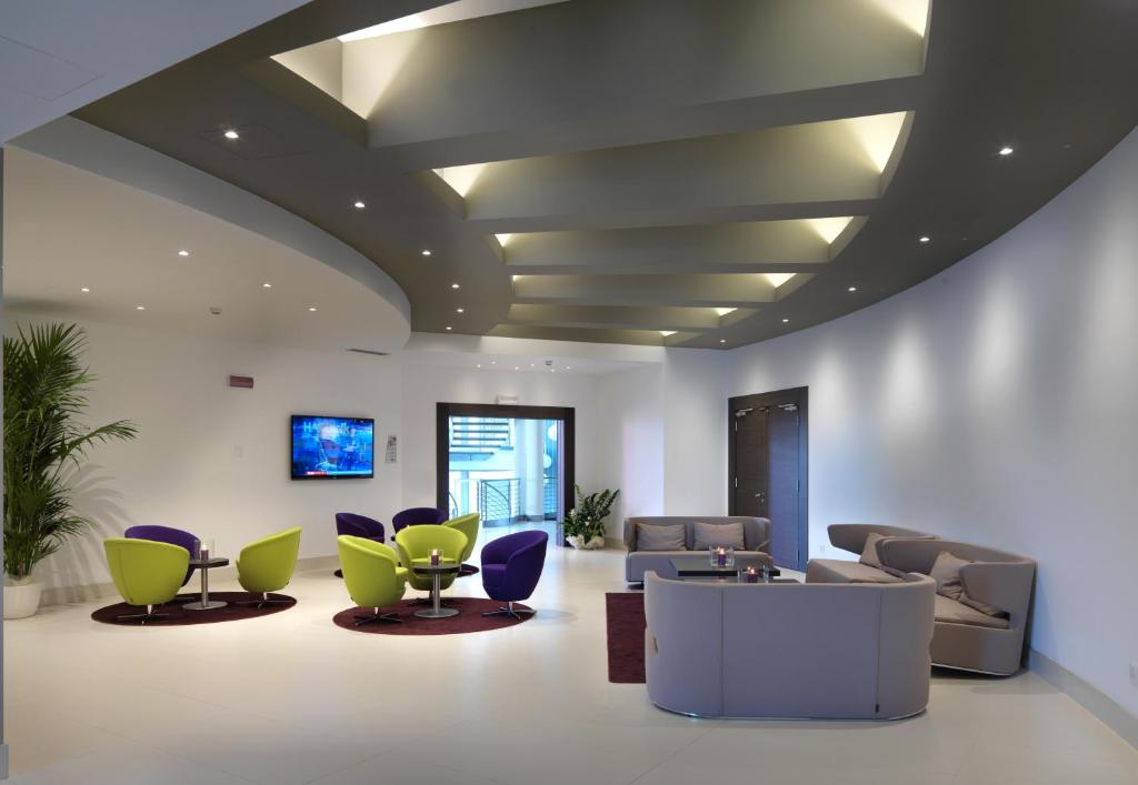 Posezení v ubytování DB Hotel Verona Airport Congress & Spa