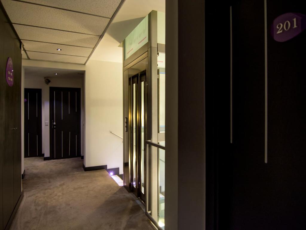 Golden Hotel - Resim 12