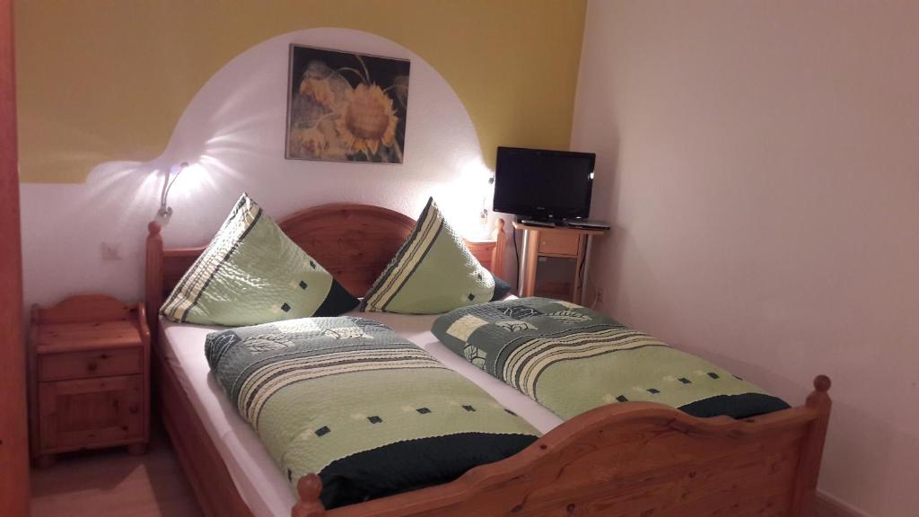 Hotel garni Am Hochwald - Quadruple Room With Balcony