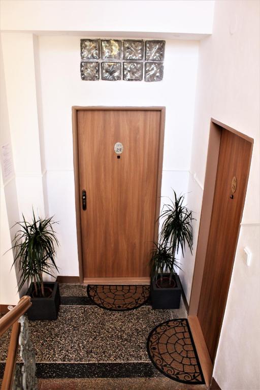 Golden Key Apartments - 13