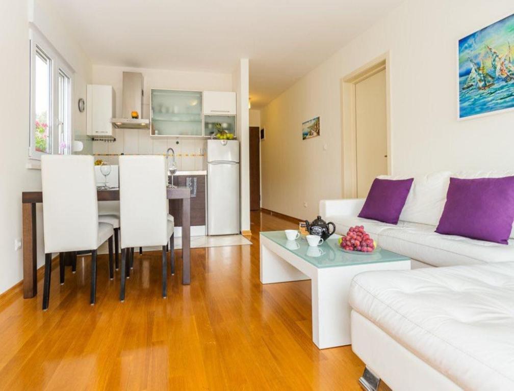 Kuchyň nebo kuchyňský kout v ubytování La Vita e Bella Apartment