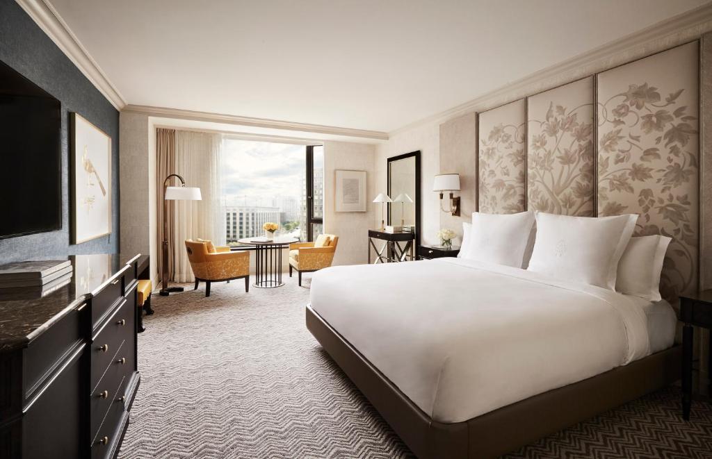 Four Seasons Boston - Deluxe King Room
