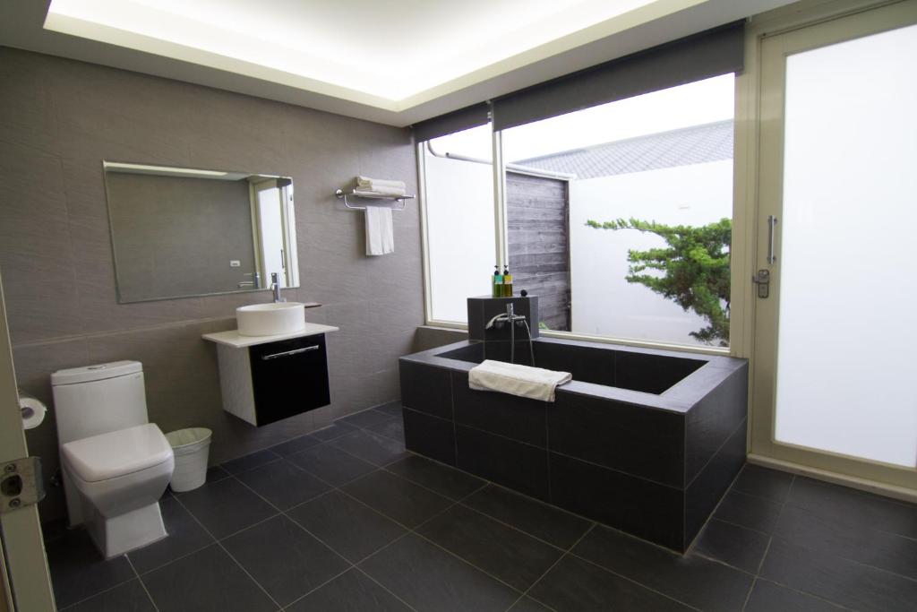 Kenting Xia Ye B&B - Habitación Doble De Lujo Con Baño