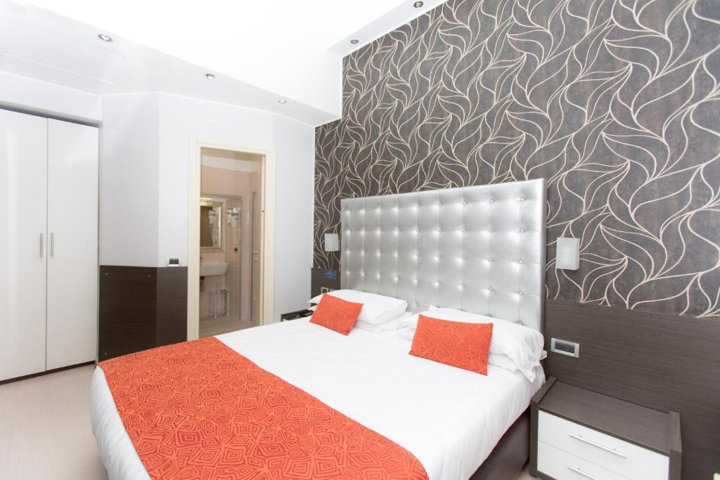 Hotel Piacenza - Resim 14