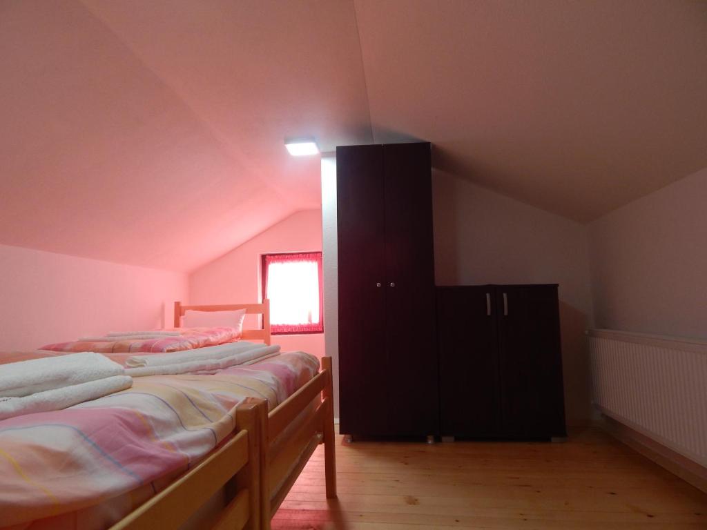 Hotel Restoran Antika - Habitación Triple