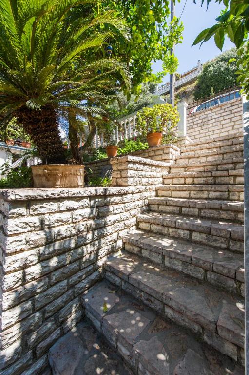 Petros Penthouse - 12