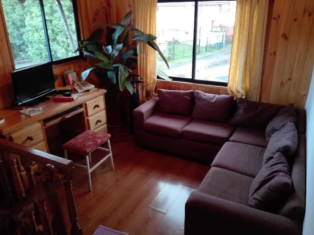 Una televisión o centro de entretenimiento en Hostal Monica