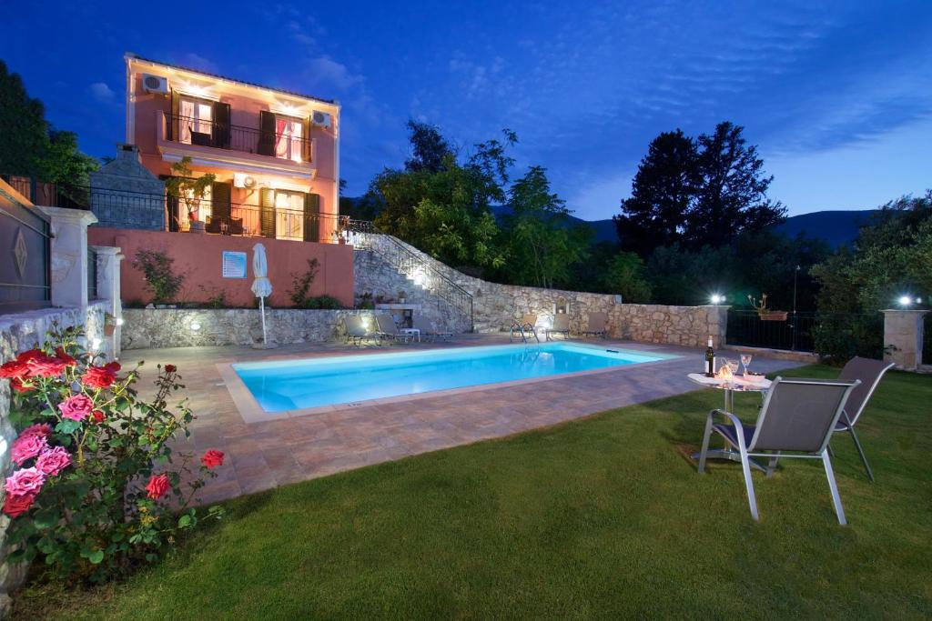 Bazén v ubytování superb villa with private pool peaceful location nebo v jeho okolí