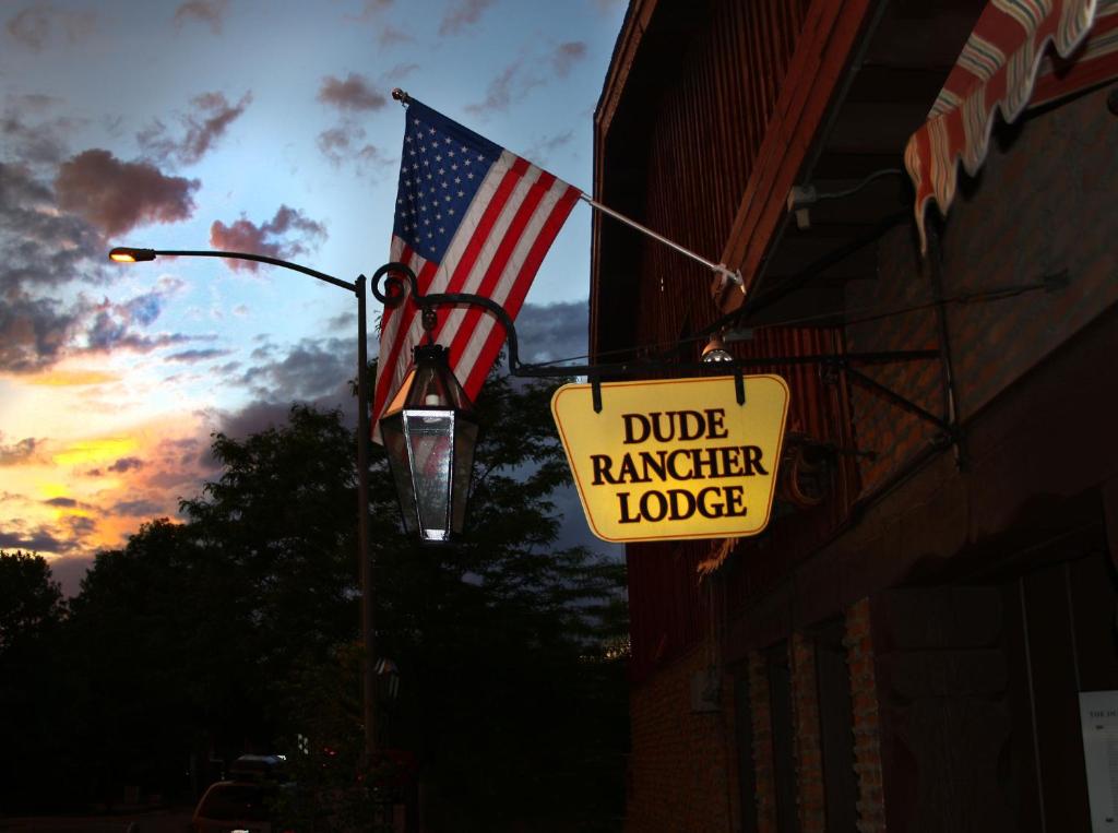 Dude Rancher Lodge photo