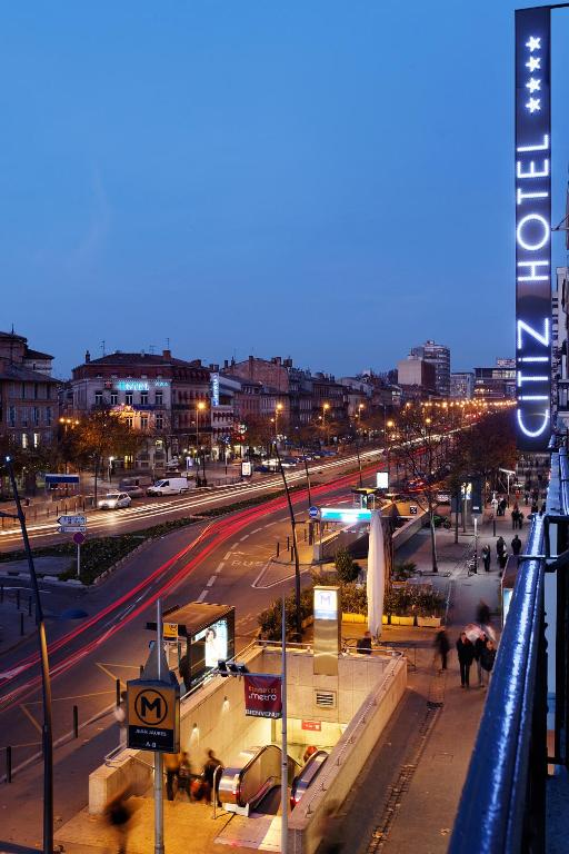 Nespecifikovaný výhled na destinaci Toulouse nebo výhled na město při pohledu z hotelu