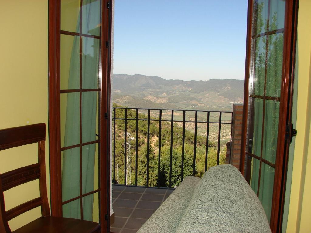 Vista general de una montaña o vista desde el apartahotel 