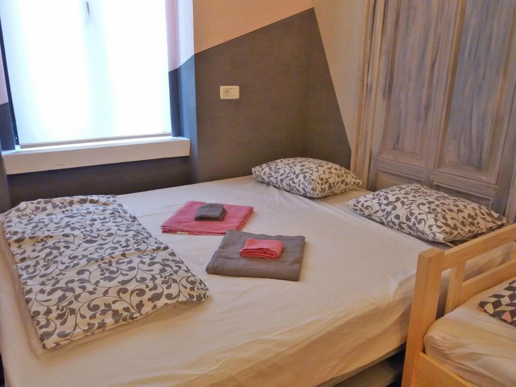 Postel nebo postele na pokoji v ubytování Cloud 9 Living
