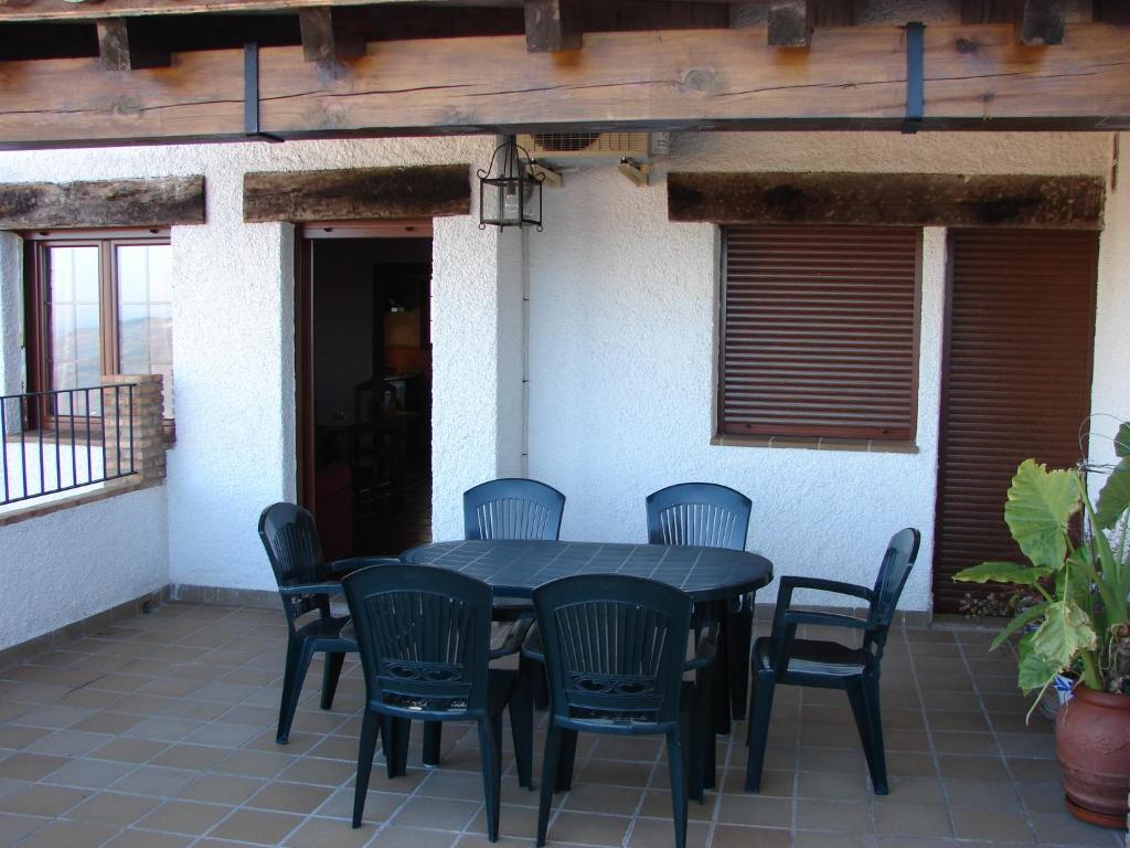 Un balcón o terraza de Apartamentos Sierra de Segura