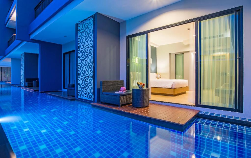 Bazén v ubytování AVA SEA Resort Krabi, Ao Nang Beach nebo v jeho okolí
