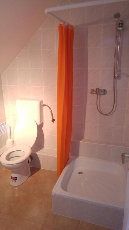 Kúpeľňa v ubytovaní Vasti Apartman