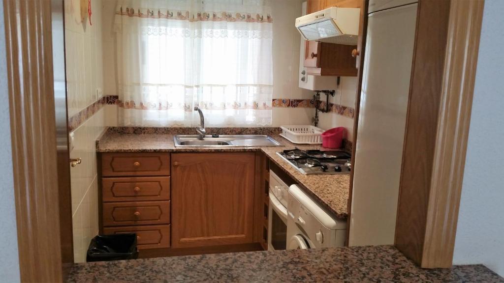 Apartamentos Cosmos, Oropesa del Mar, Spain - Booking.com