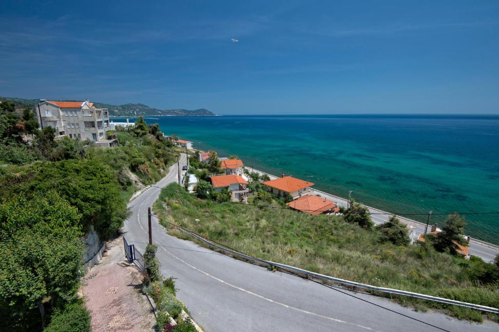 Blue Dream villa a seaside beauty in Euboea island, Platána – Updated 2024  Prices