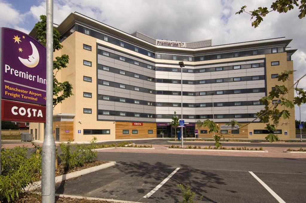 Premier Inn Manchester Airport Runger Lane North