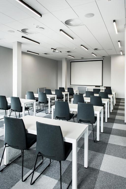 Waw Hotel Airport Okecie - Resim 6