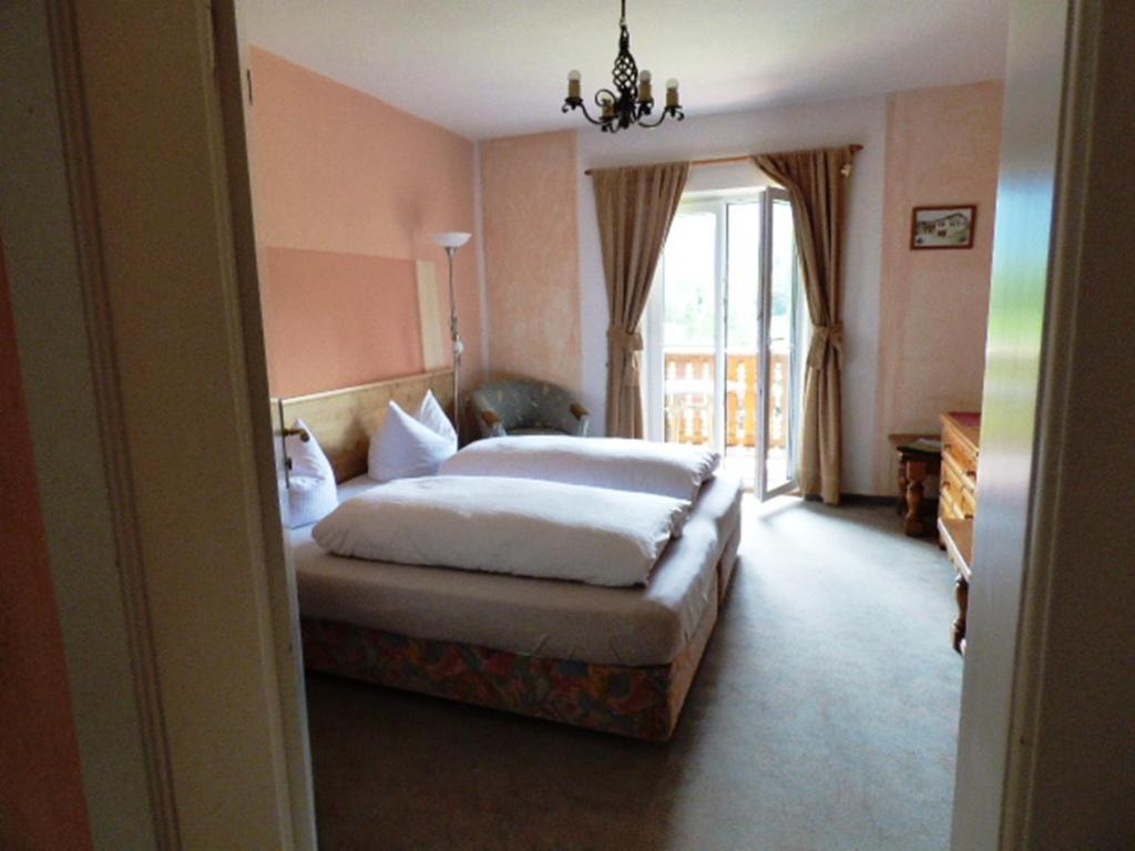 Bäckeralm© - B&B 16 + - 3