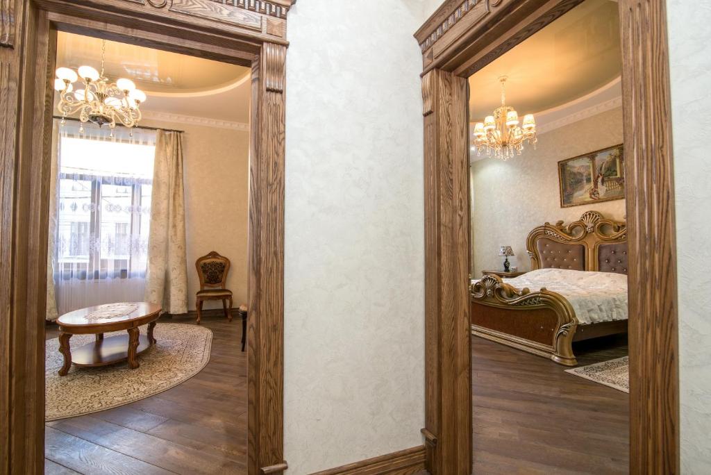 Panskiy Dvir - Apartment