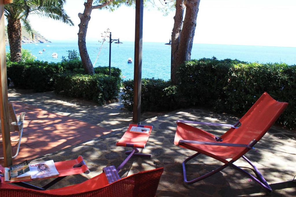 ポルト・アッズッロにあるFascinosa casa sul mare in posizione mozzafiatoのギャラリーの写真