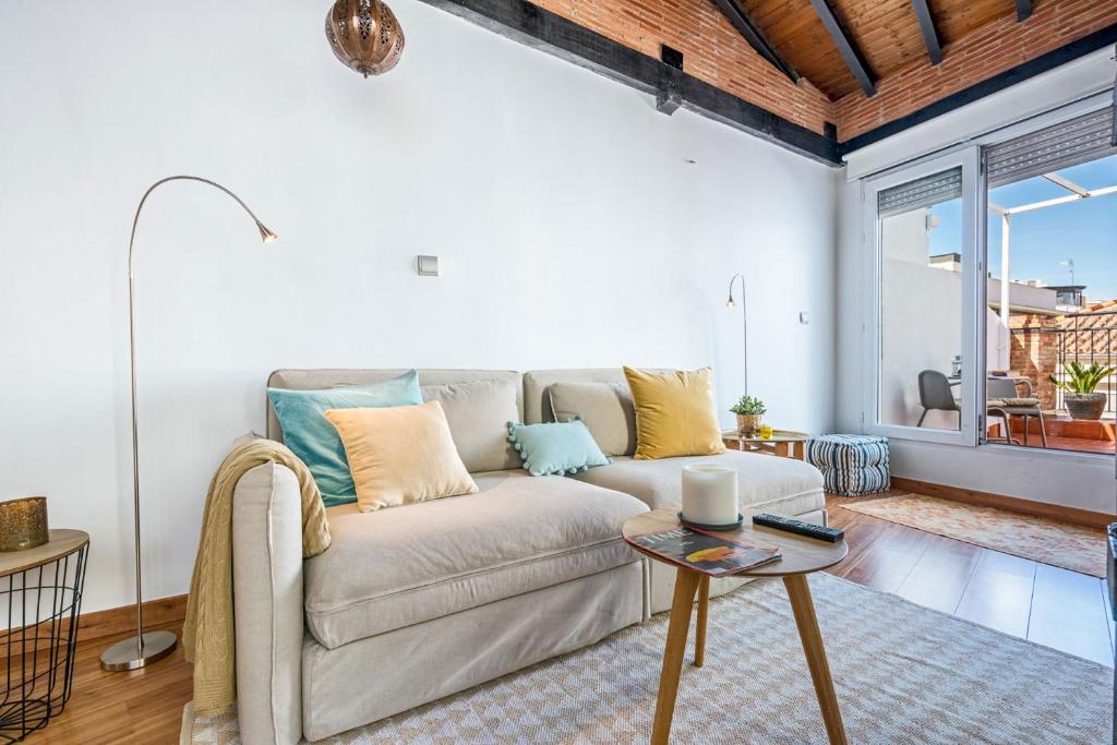 Posedenie v ubytovaní Tina Apartment in Malaga by Solaga Holiday Homes