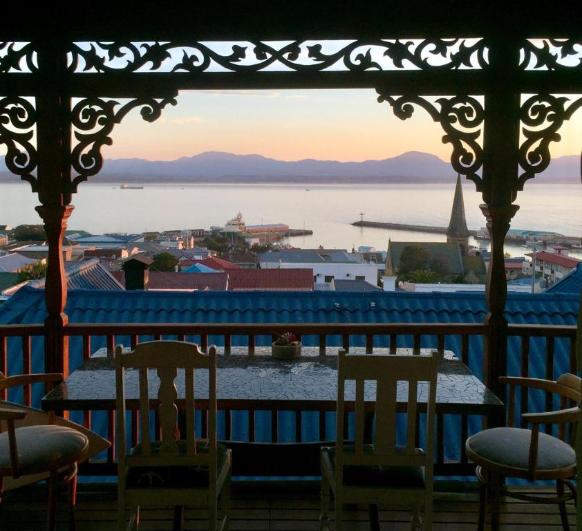 Sea View Charming Stone House — photo 1