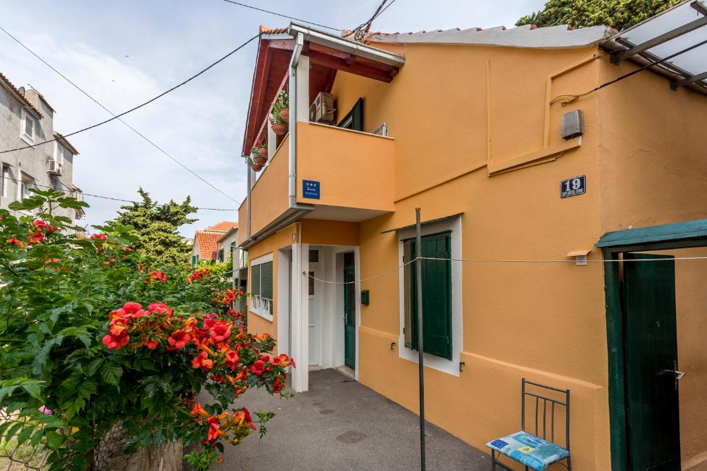 Apartments Sara - 14