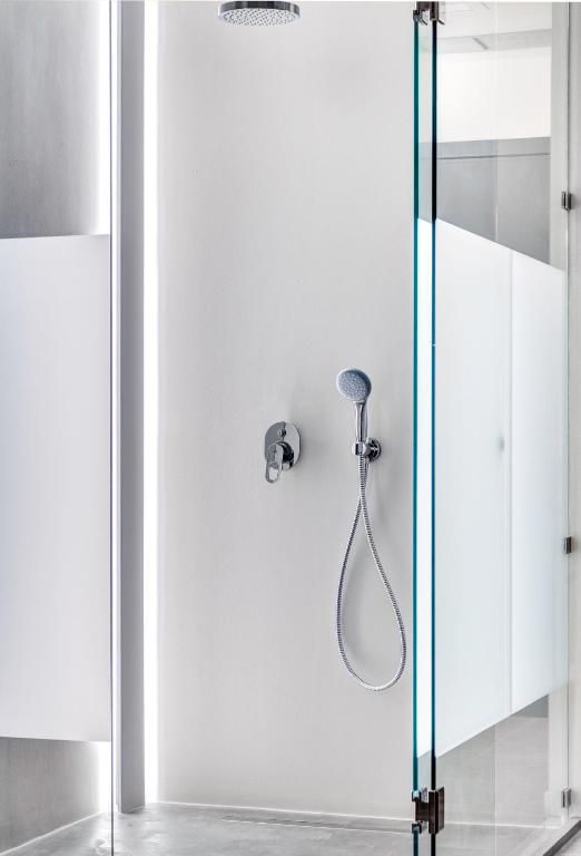 Koupelna v ubytování Naves Suites