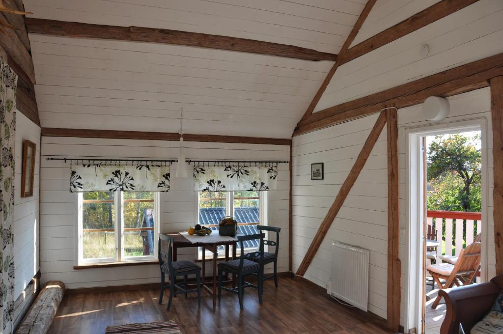 Kolarbogård - Family Room With Balcony And Shared Bathroom