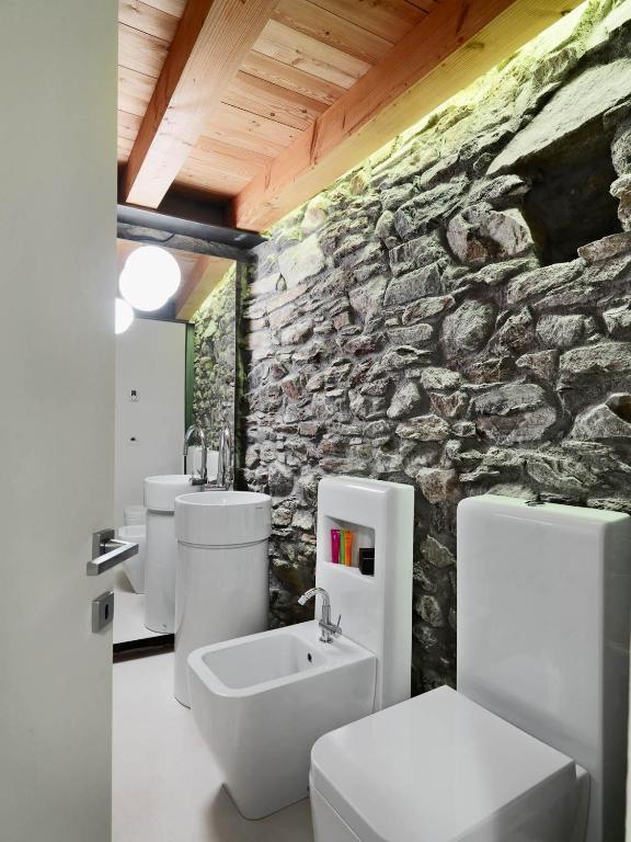 A bathroom at Le Coffret