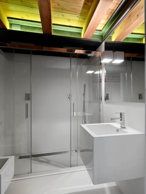 A bathroom at Le Coffret