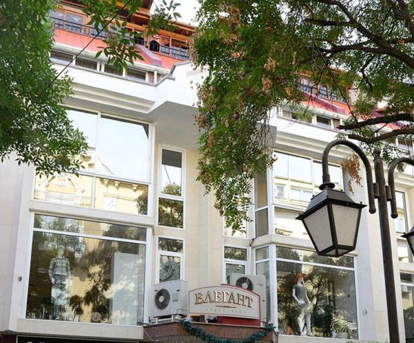 Budova, kde se hotel nachází