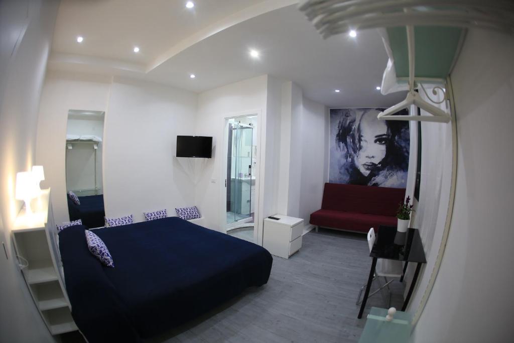 A television and/or entertainment centre at Cico B&B