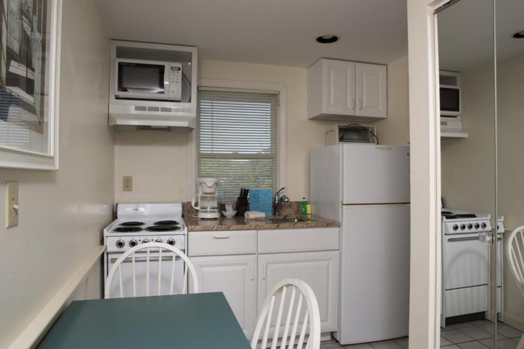 The Corsair & Cross Rip Oceanfront - Superior Suite