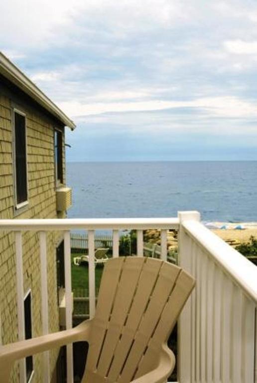 The Corsair & Cross Rip Oceanfront - Queen Room With Balcony