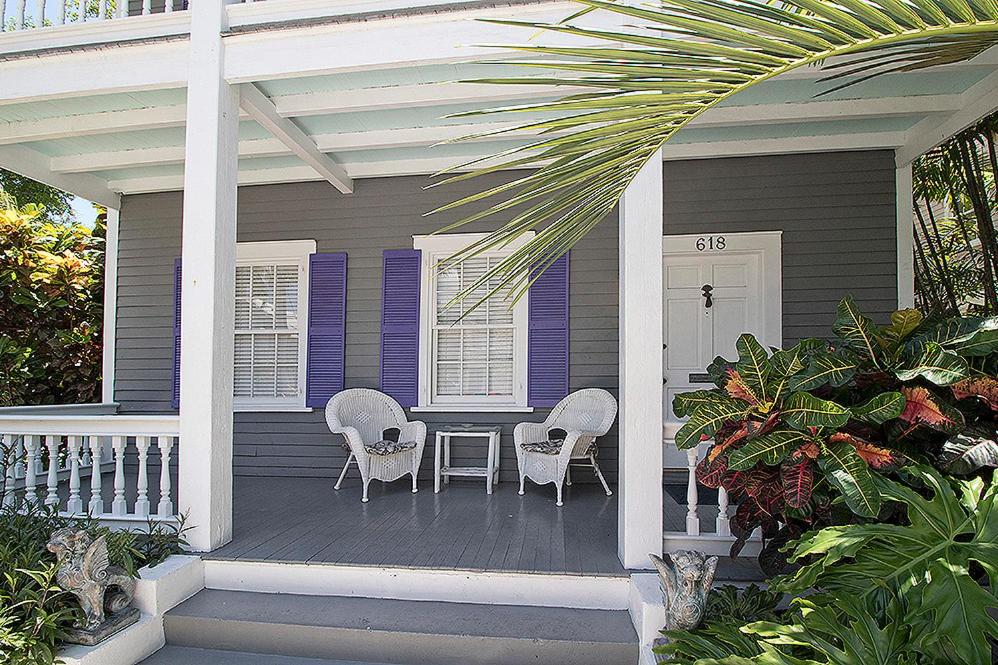 Rõdu või terrass majutusasutuses Ambrosia Key West