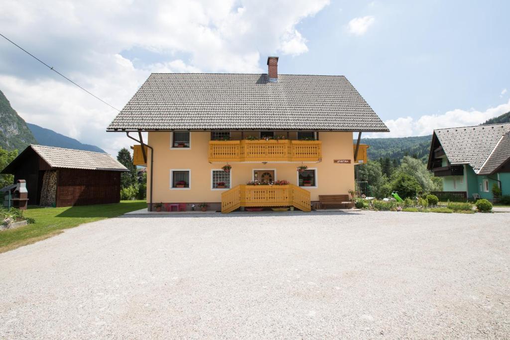 Budova, kde se apartmán nachází