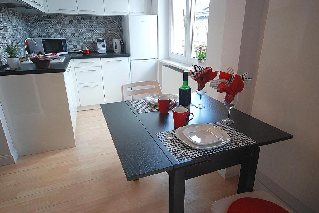 Nowy Apartament Wilcza - Studio With City View