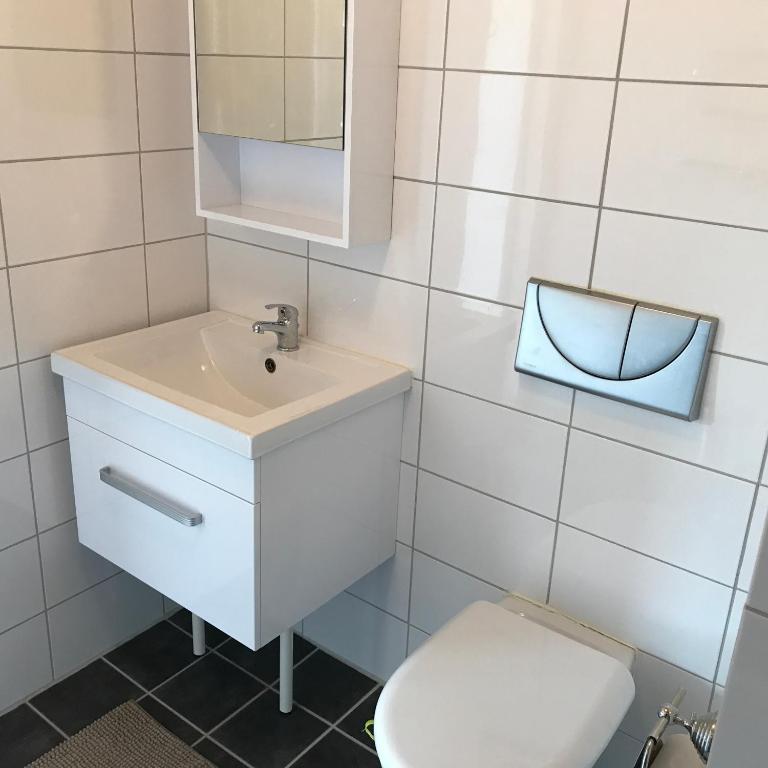 Koupelna v ubytování Gamla Stan Simrishamn