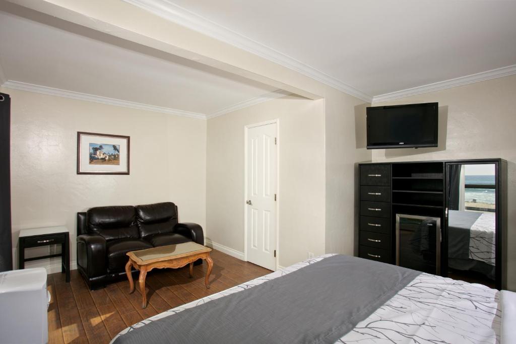 Ocean Beach Hotel photo