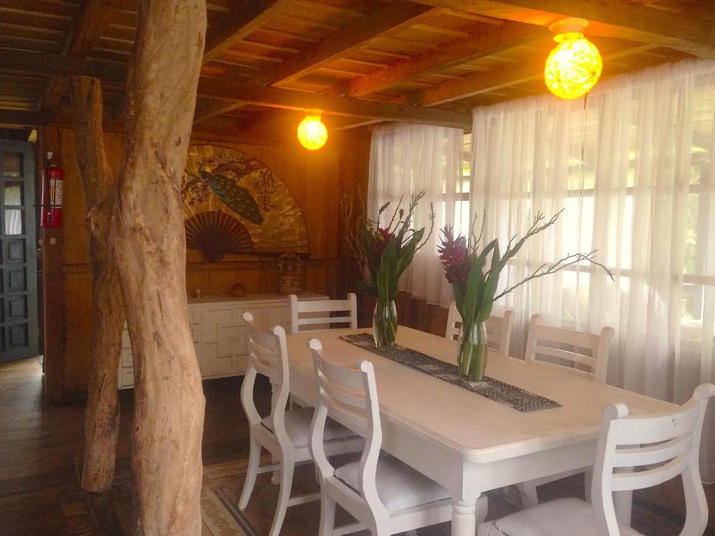 Restaurace v ubytování Casa de Piedra