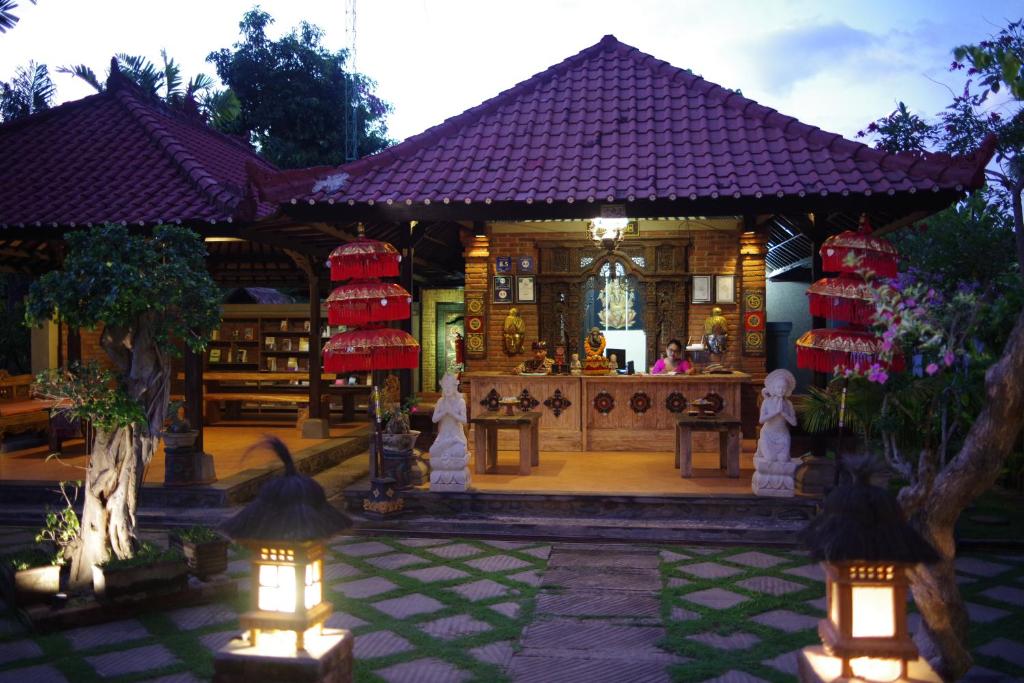 Zahrada ubytování Tirta Sari Bungalow