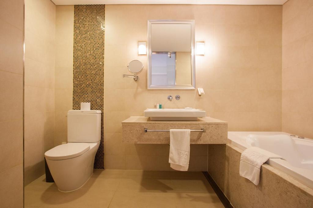 Koupelna v ubytování Hotel Pharos