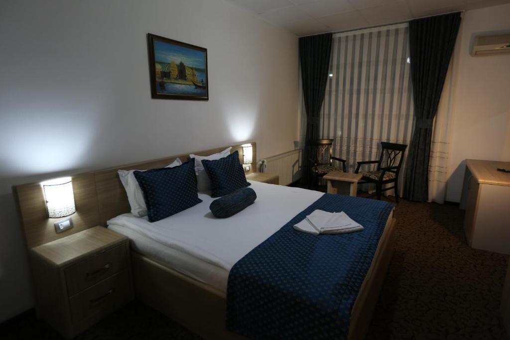 Hotel Pejton - Dubbele Of Dubbele Kamer Met Balkon