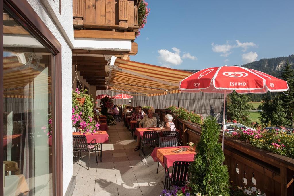 Üldine mäevaade või majutusasutusest Hotel Alpenrose pildistatud vaade