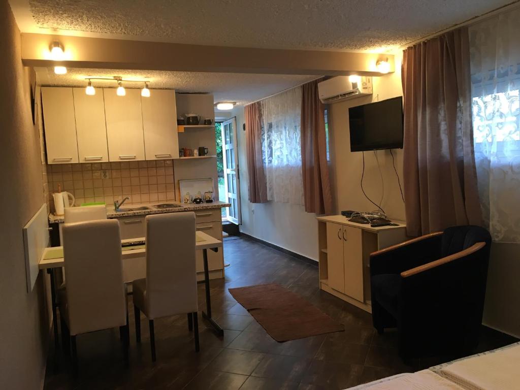 Apartment Garden廚房或簡易廚房